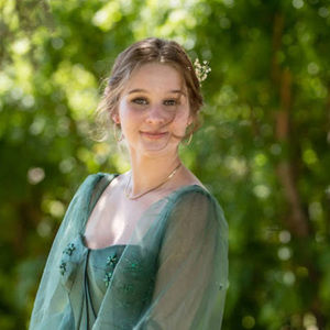 Meet your Posher, Emma